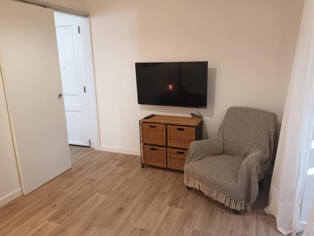 Appartement T2 Renove, Centre-Ville Hendaye, Proche Baie, Sans Ascenseur, Balcon, Calme, Wifi Non Inclus - Fr-1-239-850 Esterno foto
