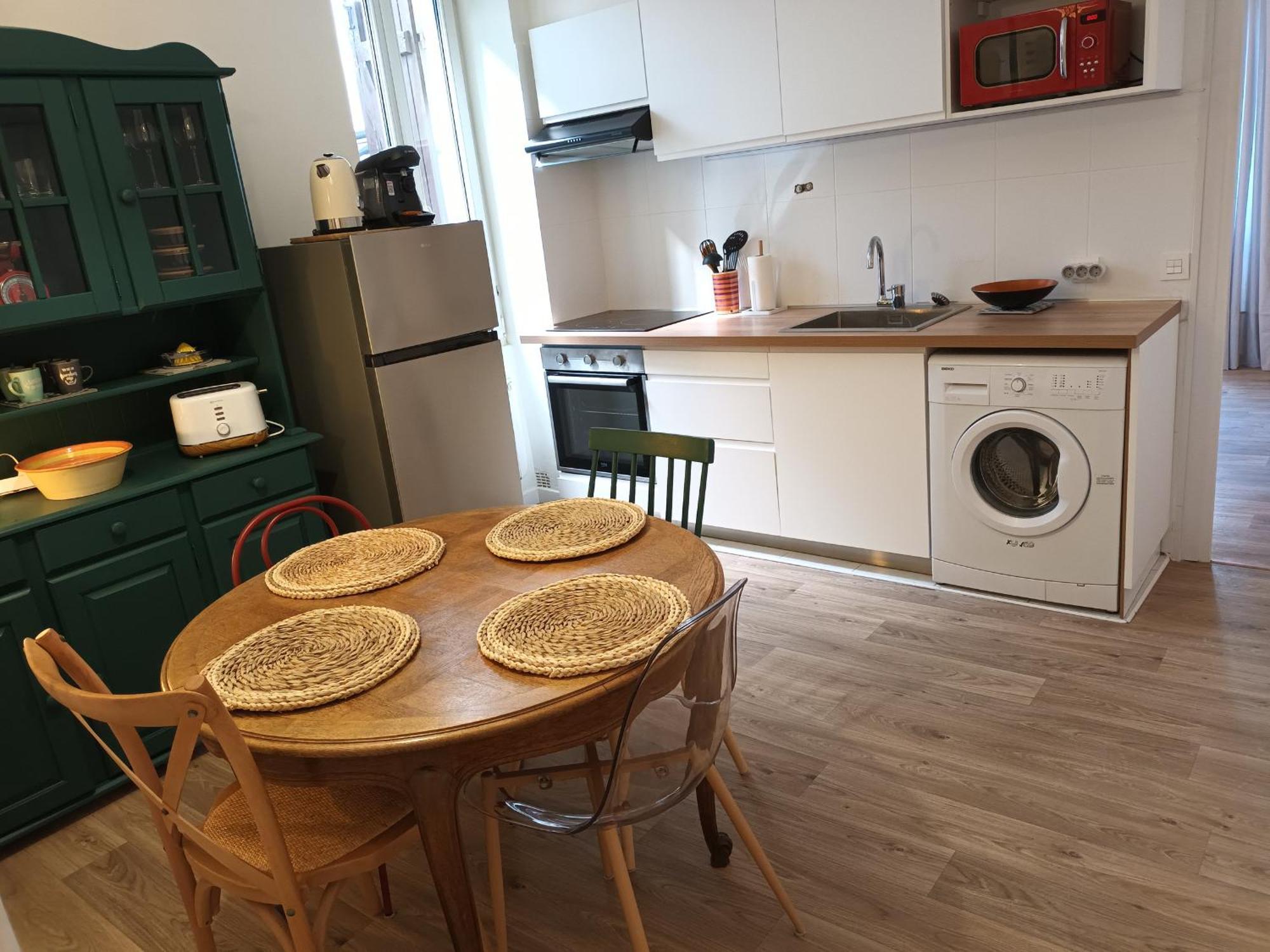 Appartement T2 Renove, Centre-Ville Hendaye, Proche Baie, Sans Ascenseur, Balcon, Calme, Wifi Non Inclus - Fr-1-239-850 Esterno foto